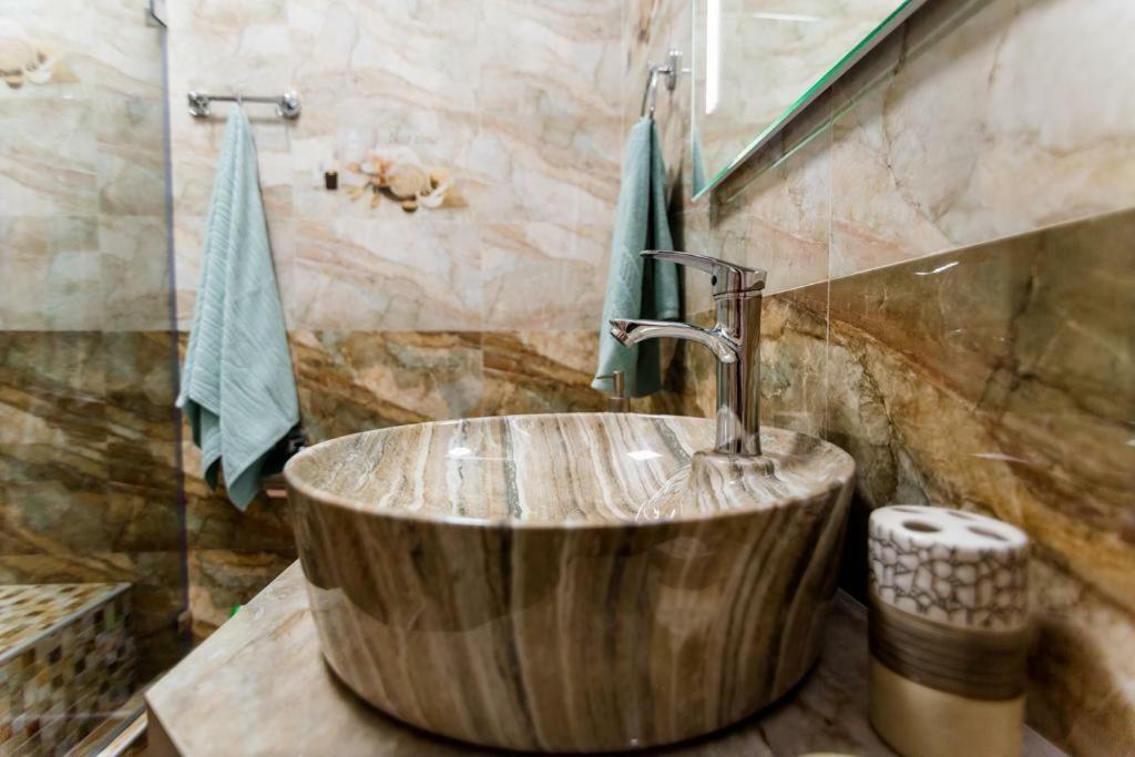 "Stella Artois"- Apartman Tbiliszi Kültér fotó